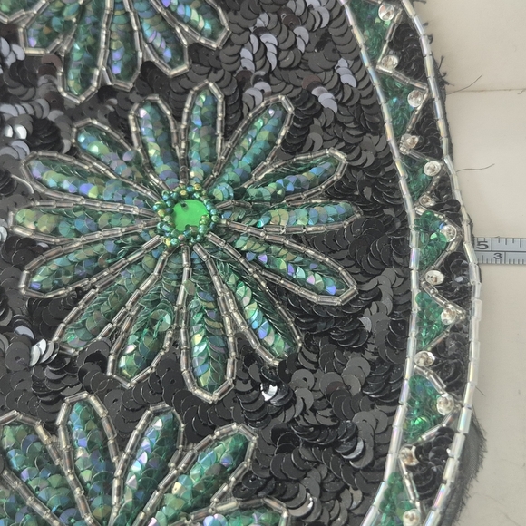 Black and Green Beaded Clutch - Picture 5 of 9